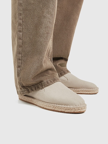 Espadrile de la Pull&Bear pe bej