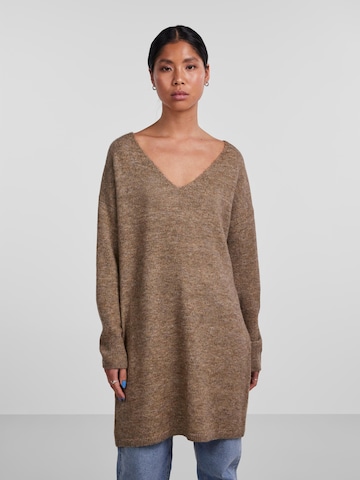 PIECES Knitted dress 'Juliana' in Brown: front