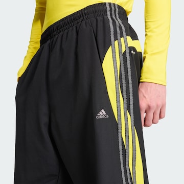 ADIDAS ORIGINALS Широка кройка Панталон 'CLIMA' в черно