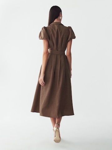 Willa Jurk 'Eliza' in Bruin