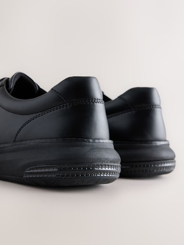 Next - Sapato com atacadores em preto