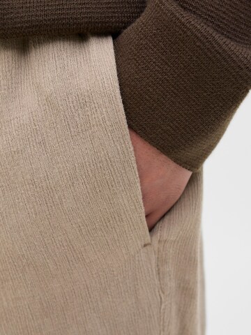 JACK & JONES Wide leg Trousers in Brown