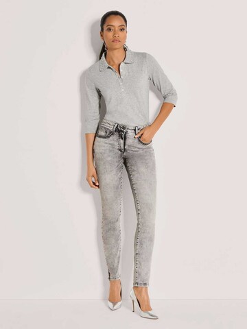 Coupe slim Jean MADELEINE en gris : devant