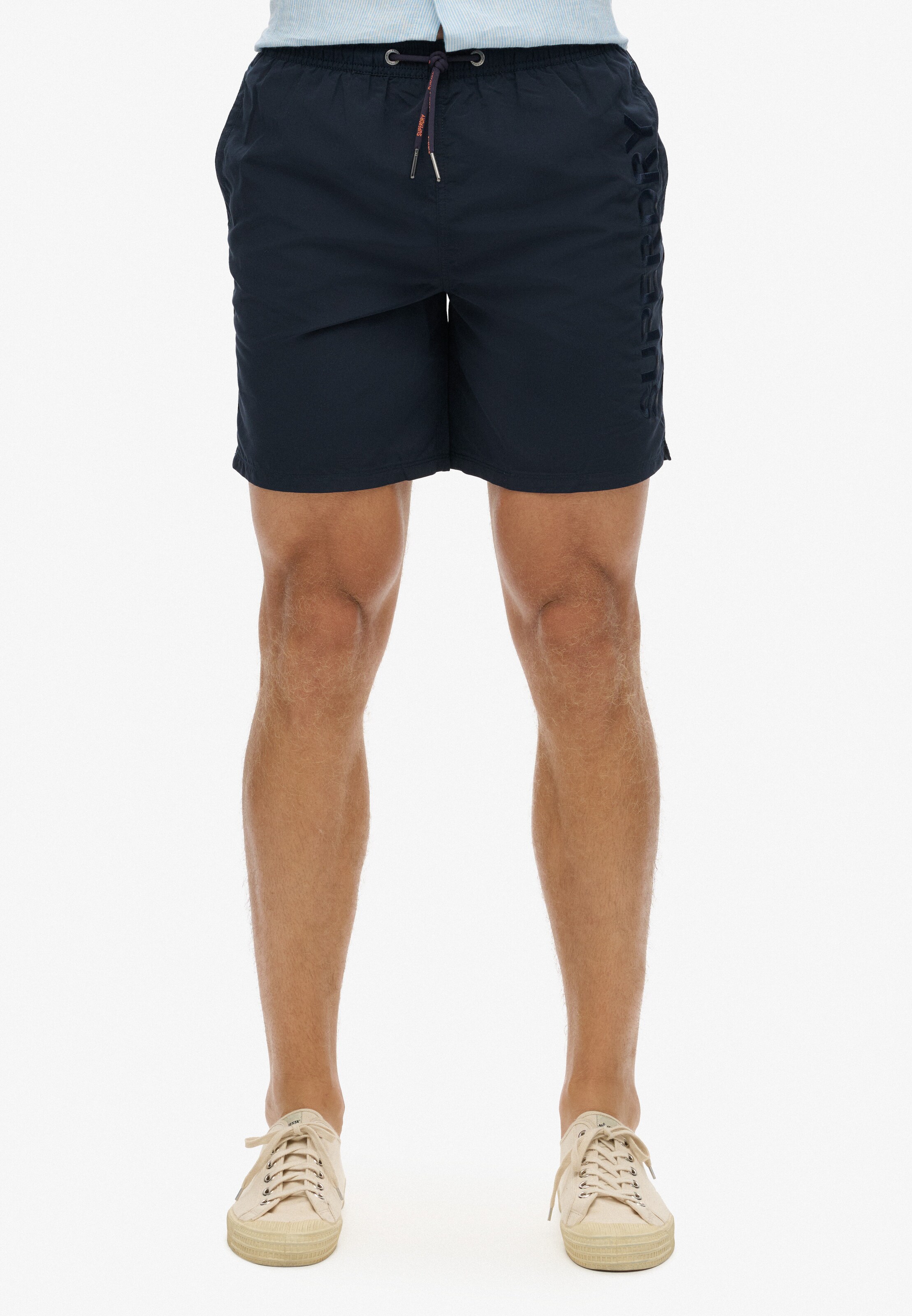 Shorts de bain Superdry en noir : devant