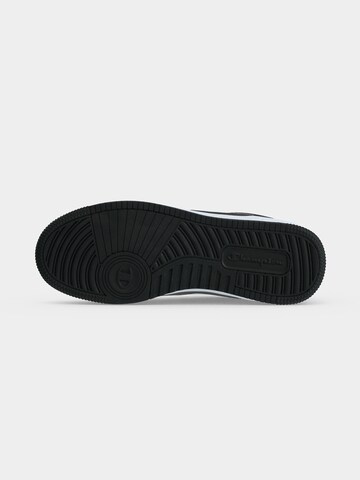 Champion Authentic Athletic Apparel Låg sneaker 'REBOUND' i vit