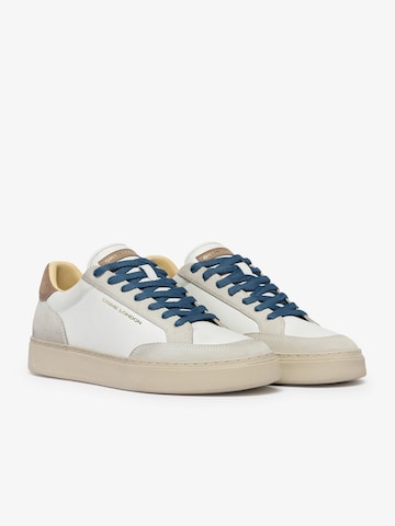 Sneaker bassa di Crime London in bianco