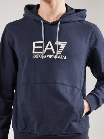 EA7 Emporio Armani Μπλούζα φούτερ σε μπλε