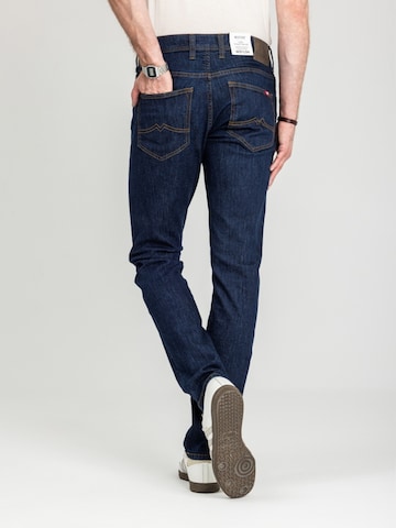 Tapered Jeans 'Mustang Style Oregon Tapered Denim Blue 1018014 5000 901' di MUSTANG in blu