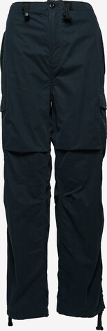 Superdry Loose fit Cargo Pants in Blue: front