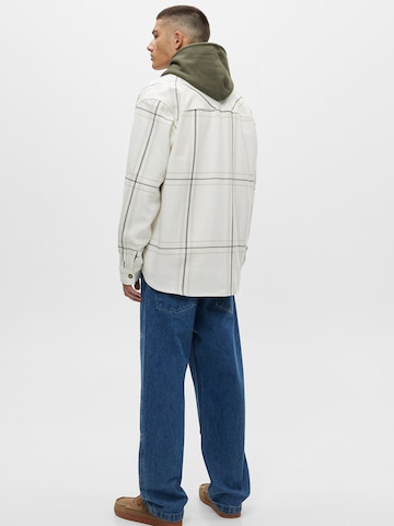 Pull&Bear Between-Season Jacket in White