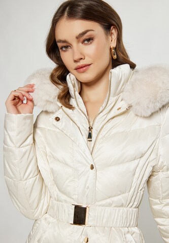 Manteau d’hiver faina en blanc