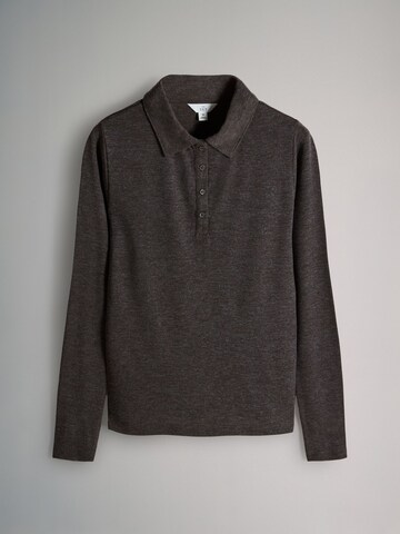 Tricou de la The Set pe bej