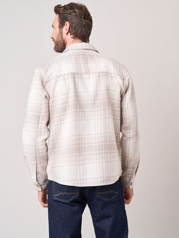 Deeluxe Regular Fit Hemd‌‌‌‌‌‌‌‌‌‌ in Beige