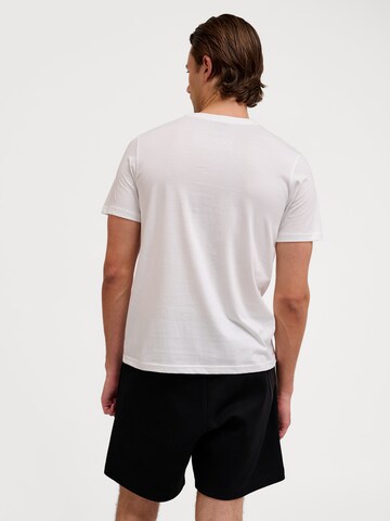 T-Shirt Hummel en blanc