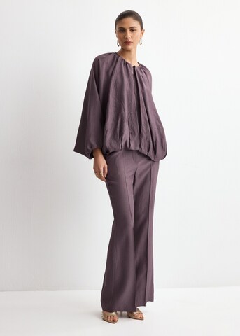 MANGO Regular Hose in Lila