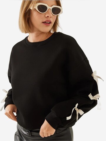 Bianco Lucci Sweatshirt in Zwart