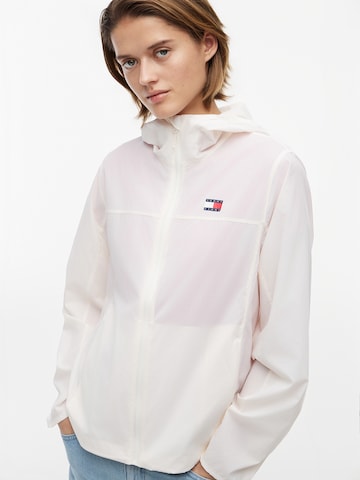 Tommy Jeans Tussenjas in Wit