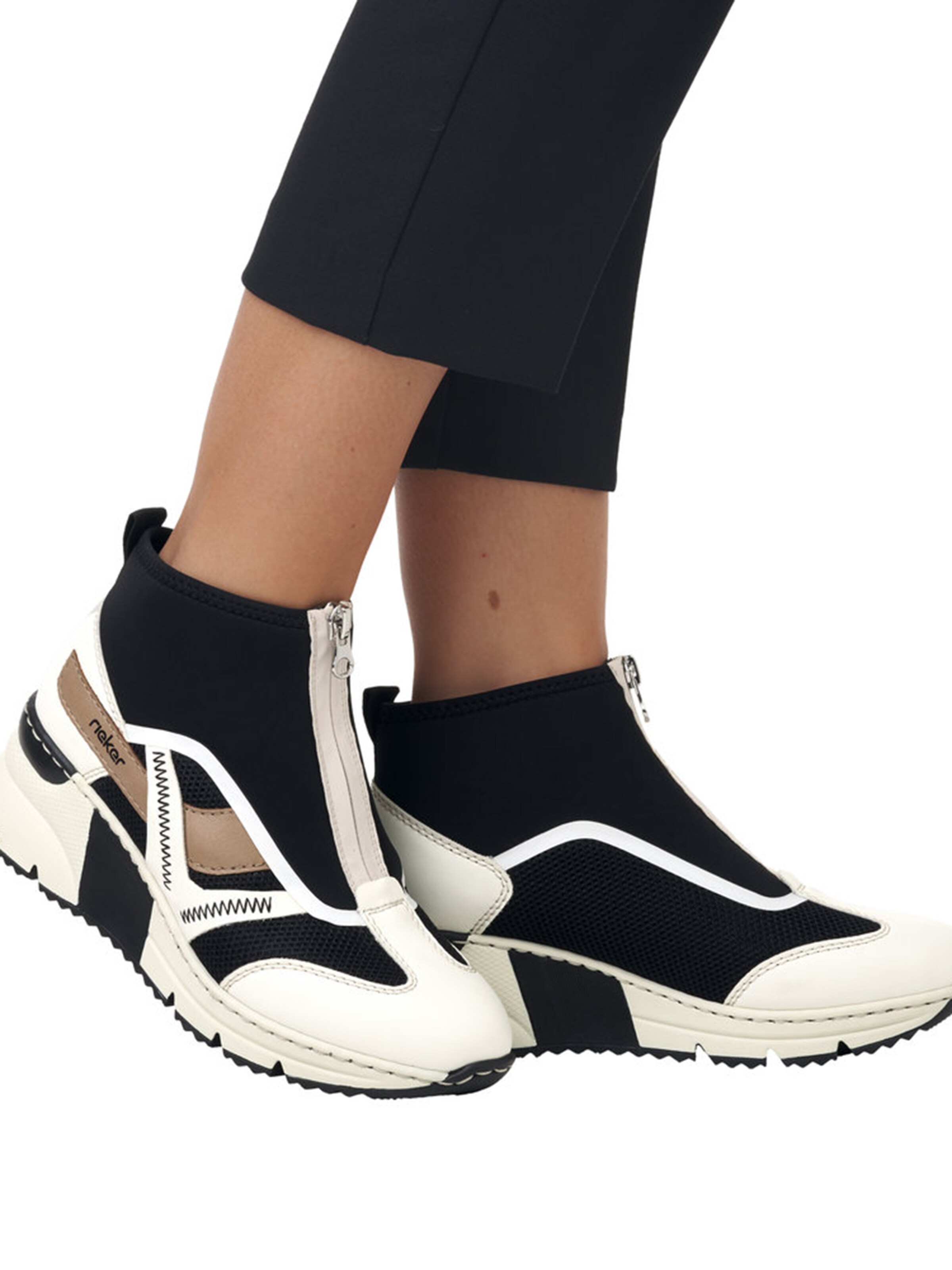 Rieker Korkeavartiset tennarit värissä valkoinen