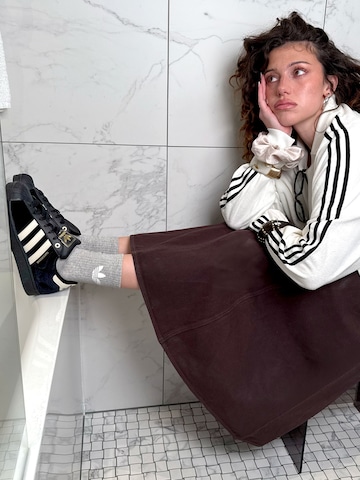 ADIDAS ORIGINALS Свитшот 'TERRY TOWEL V NECK LONG SLEEVES Polo' в Белый