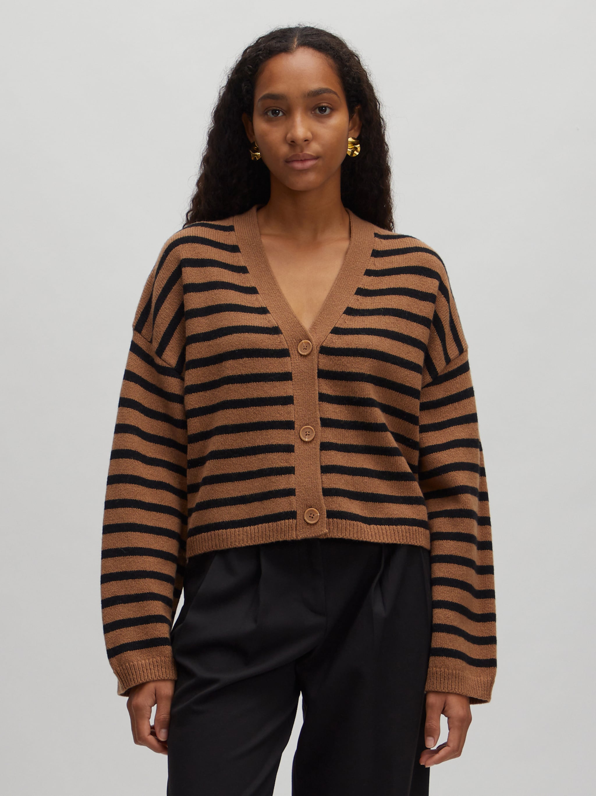 EDITED Produits Cardigan 'Edana' marron