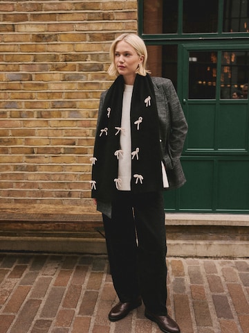 Next Κασκόλ σε μαύρο