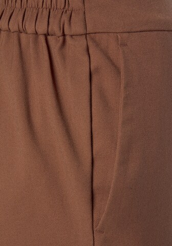 LASCANA Loosefit Hose in Braun
