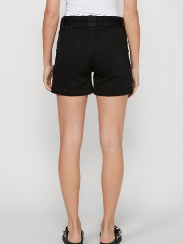 KOROSHI Regular Shorts in Schwarz