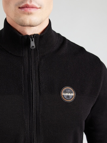 NAPAPIJRI Kofta 'DERRI' i svart