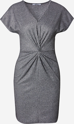 Rochie 'Jenna' de la ABOUT YOU pe gri: față