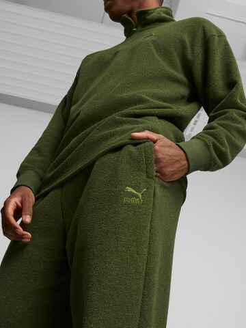 Tapered Pantaloni di PUMA in verde