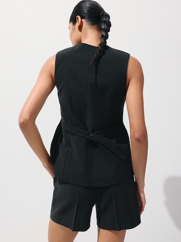 MANGO Regular Trousers with creases 'NAPOLI' in Black