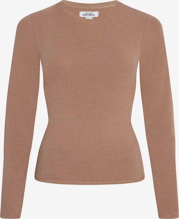 Style Republic Shirt in Brown: front