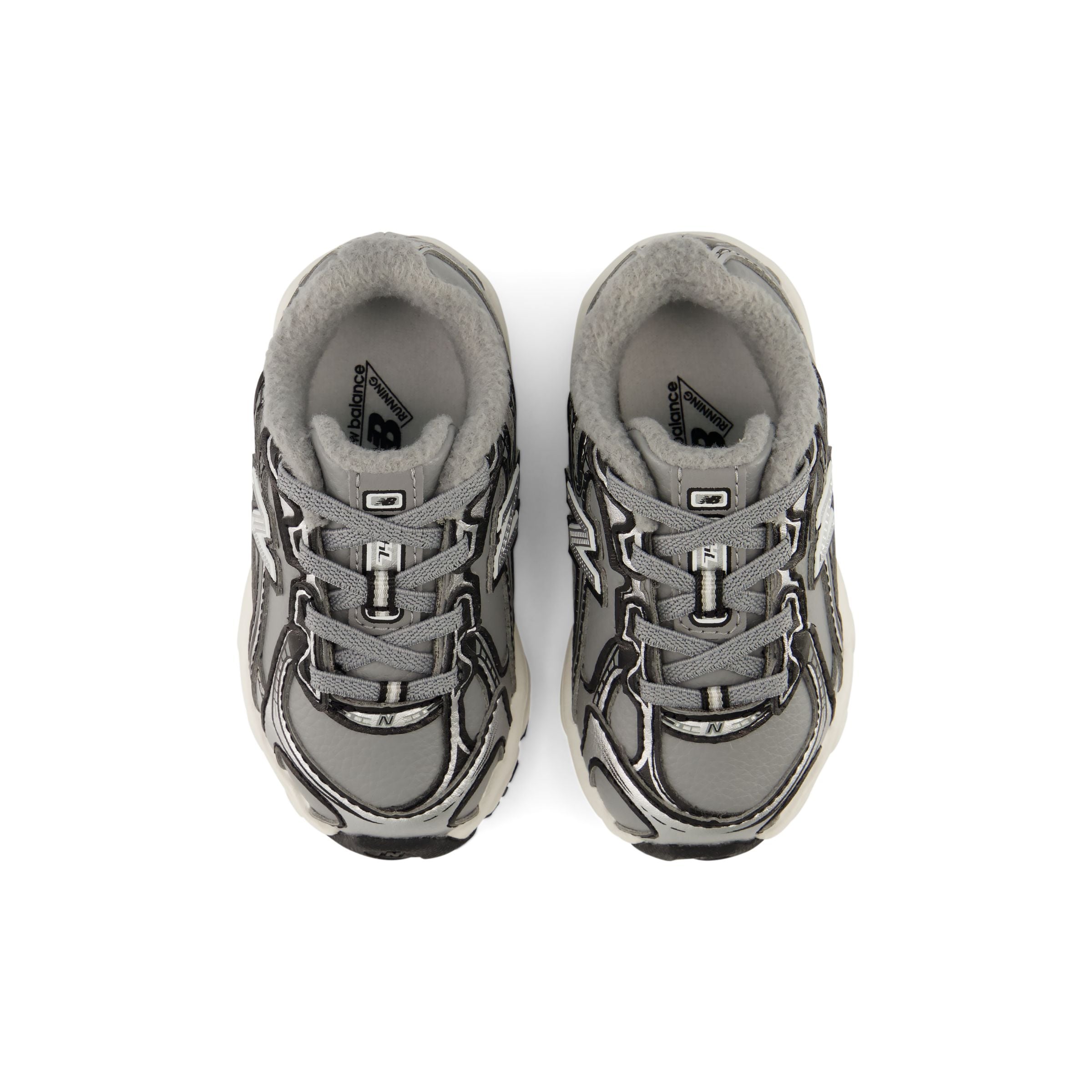 new balance Sneakers '740 Bungee Lace' in Grijs