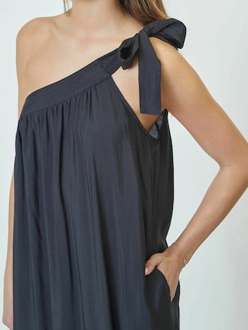 Robe 'Callum' co'couture en noir