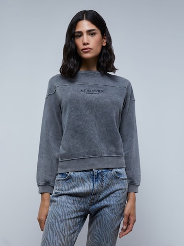 Scalpers Sweatshirt ' Yoke ' in Grey: front