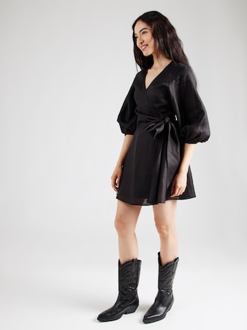Robe & Other Stories en noir : devant