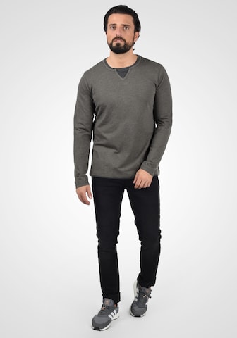 BLEND - Camiseta 'Leonas' en gris