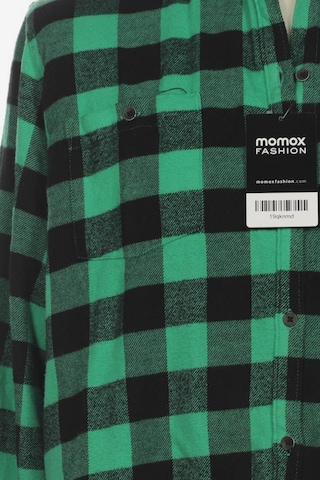 Woolrich Button Up Shirt in XL in Green