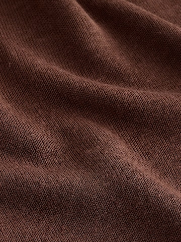 Pulover de la Next pe maro