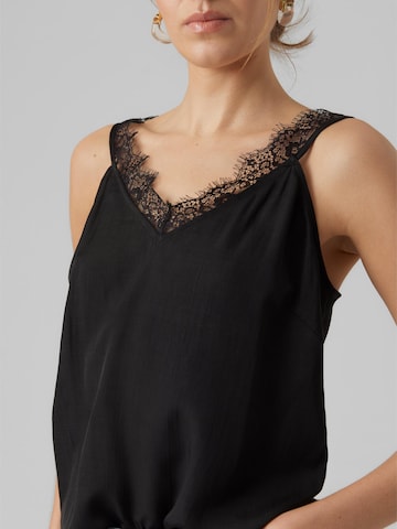 Top 'INA' di VERO MODA in nero