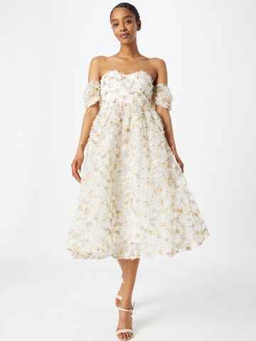 True Decadence Cocktail dress in White