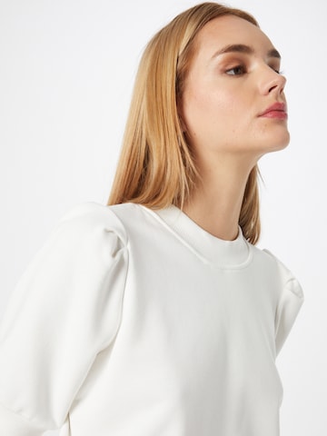 minus Sweatshirt 'Mika' in Weiß