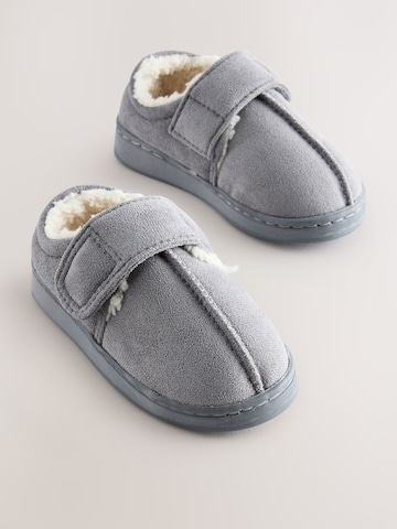 Pantofi de la Next pe gri