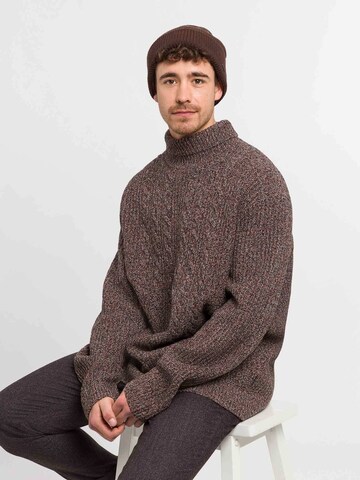 bugatti Beanie in Brown