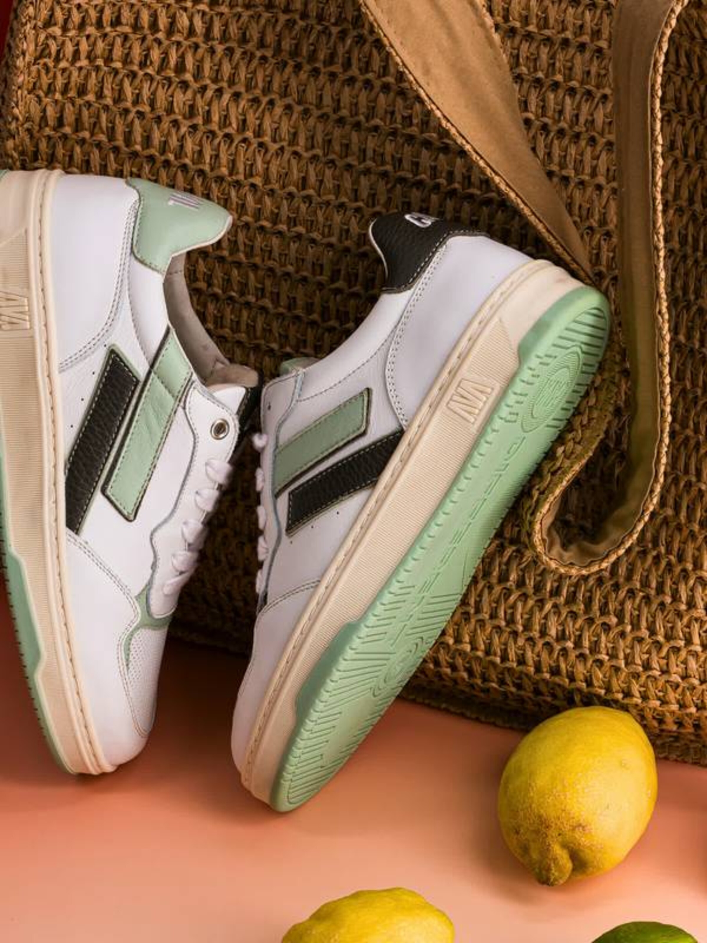 Caval - Sapato com atacadores ' FLOW ' em verde