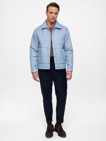 Antioch Between-season jacket in Blue