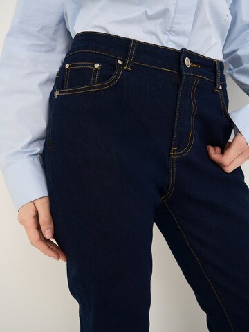 Camomilla Italia Regular Jeans 'Katej-U' in Blue