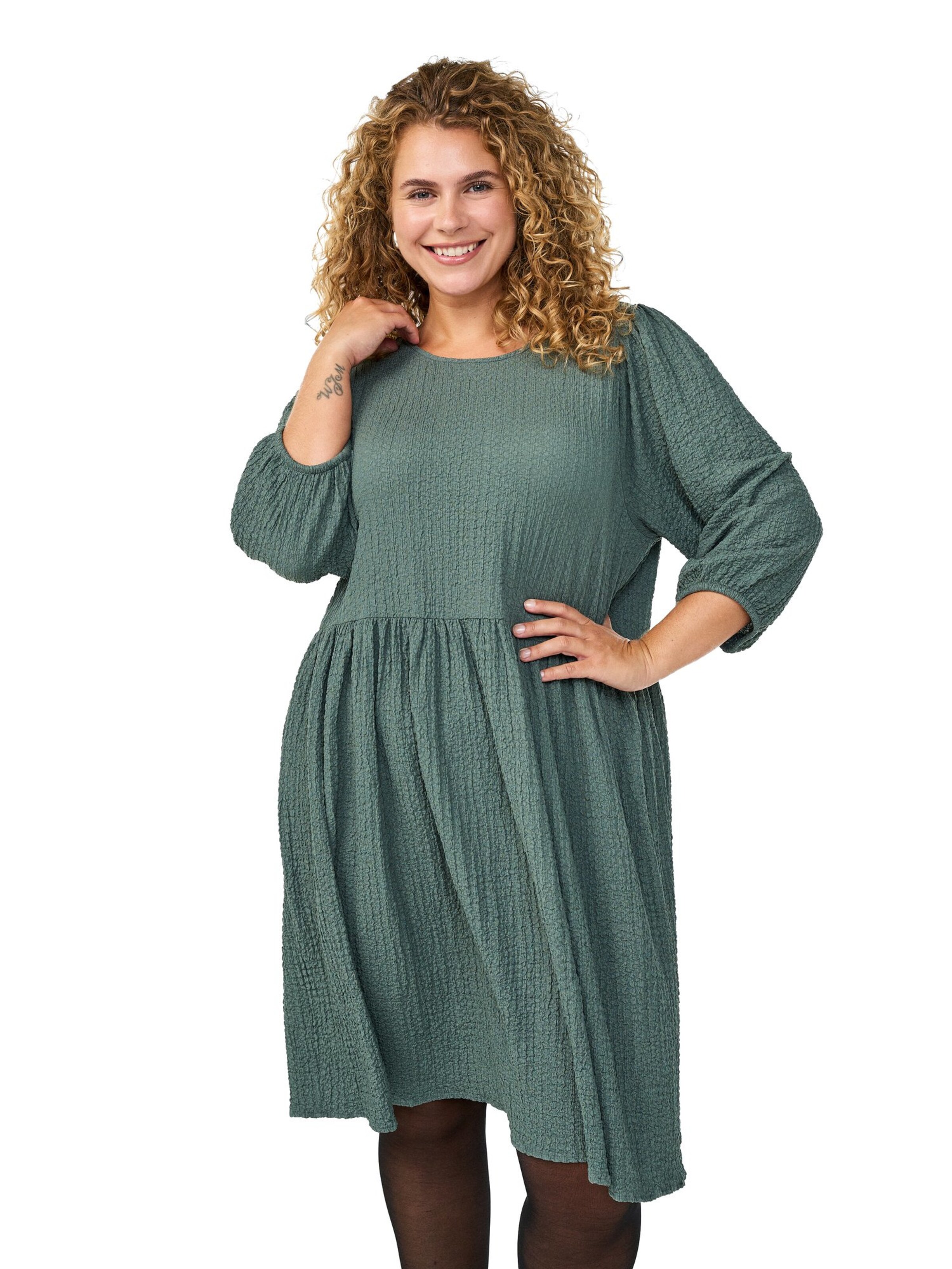 Flash by Zizzi Šaty 'Fltia' – zelená: přední strana