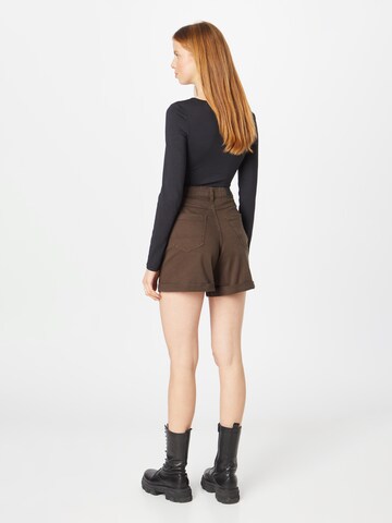 Urban Classics Normální Džíny – hnědá