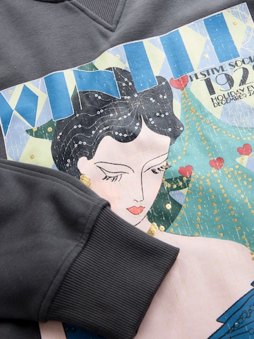 Next Sweatshirt 'Vintage Magazine' in Grey